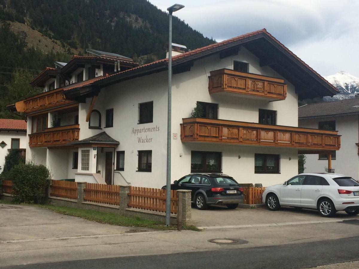 Wacker Apartament *